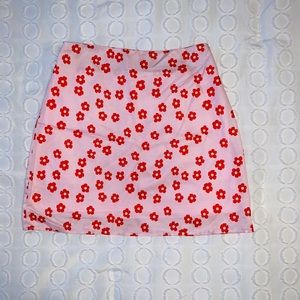 Floral print zippered mini skirt